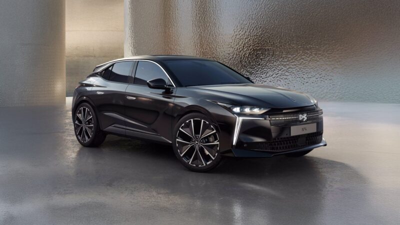 DS_No_4_E_tense_Cpver_AzMoEV