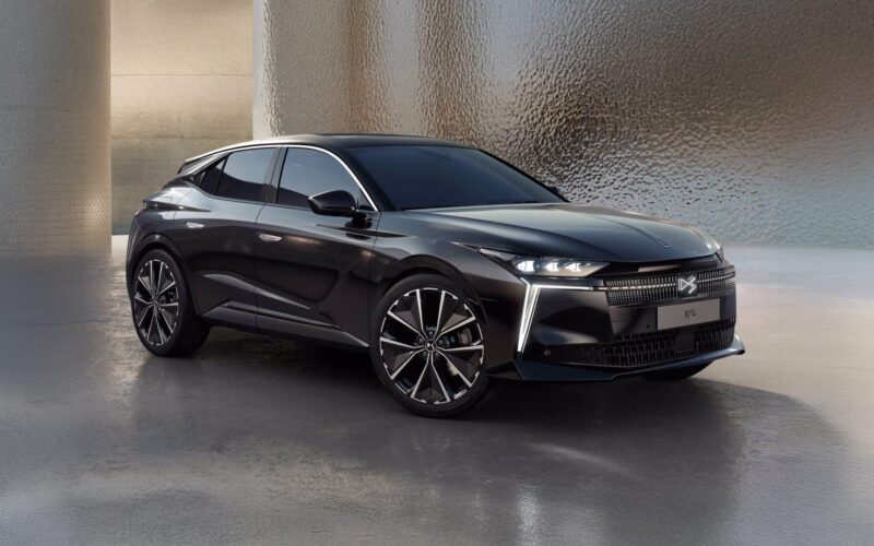 DS_No_4_E_tense_Cpver_AzMoEV