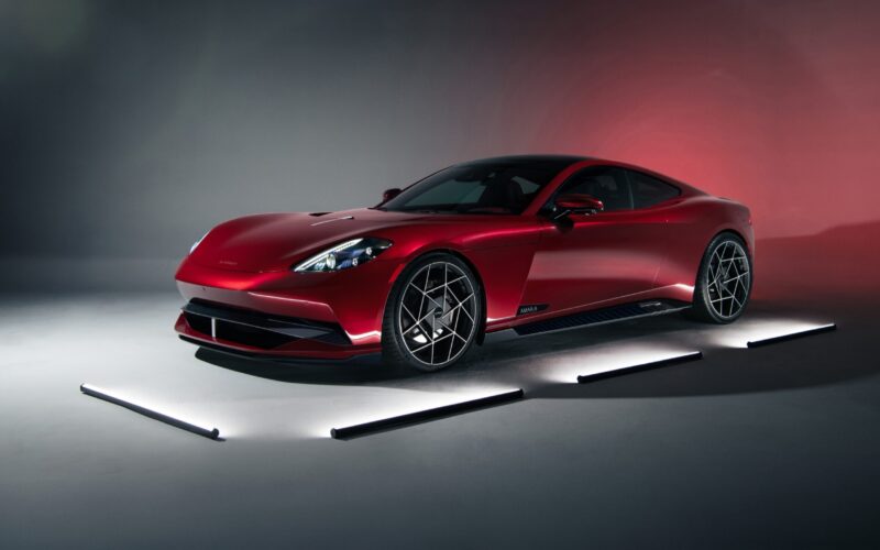 Karma_Amaris_Cover_AzMoEV