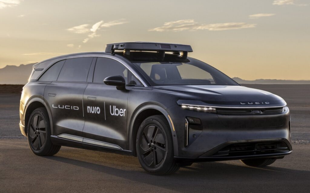 Lucid_SUV_AzMoEV