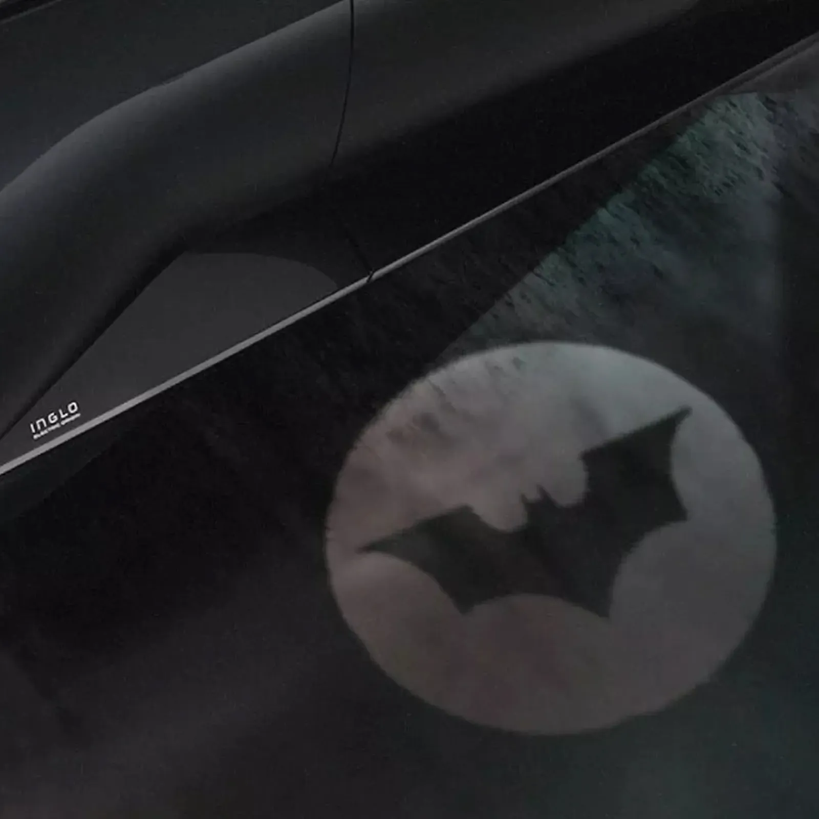 Mahindra Unveils Limited-Edition BE 6 Batman SUV 5 Mahindra_BE_6_Batman_Edition_Logo_Halo_AzMoEV