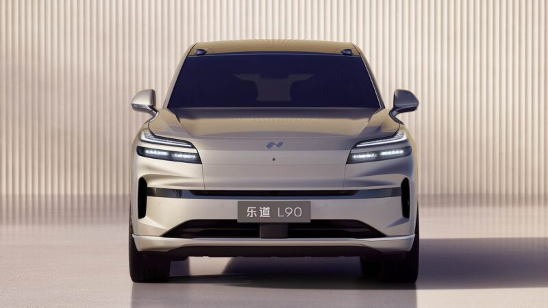 Onvo_L90_Cover_AzMoEV