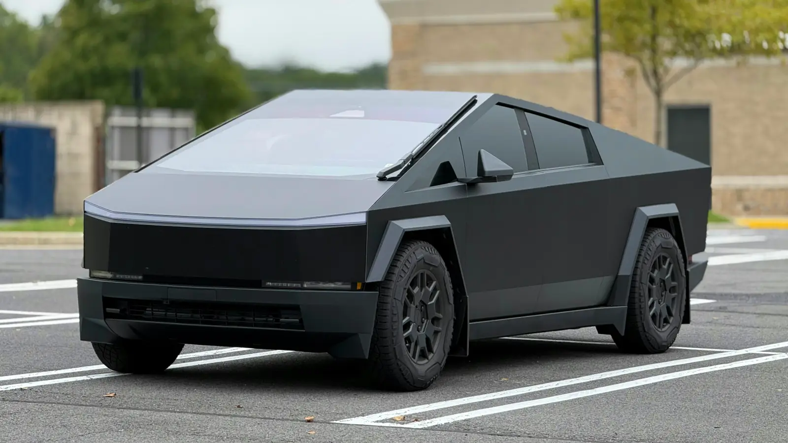 Tesla_Cybertruck_Black_AzMoEV