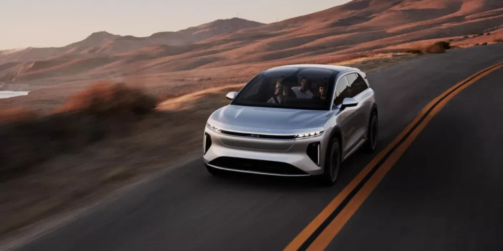 Lucid_Gravity_1_AzMoEV