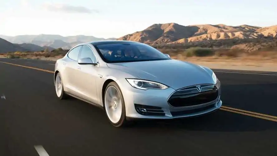 Tesla_Model_S_AzMoEV