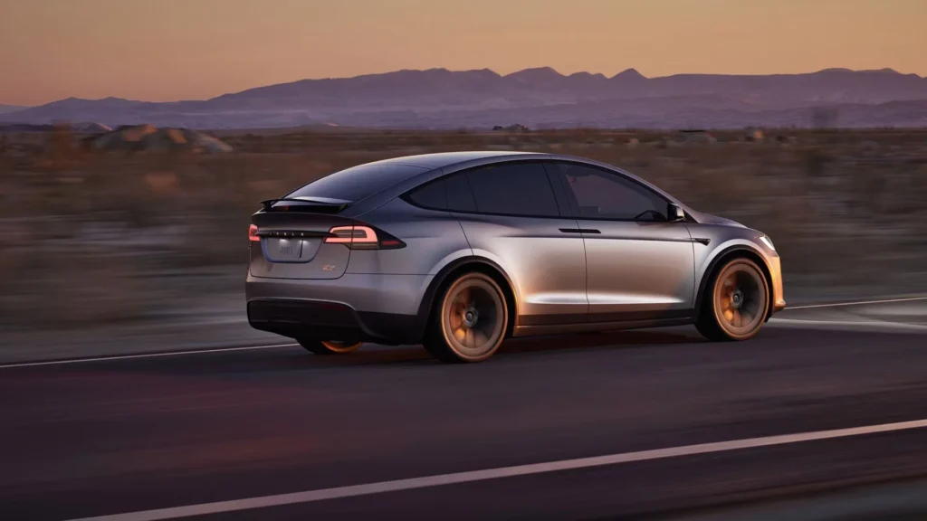 Tesla_Model_X_1_AzMoEV