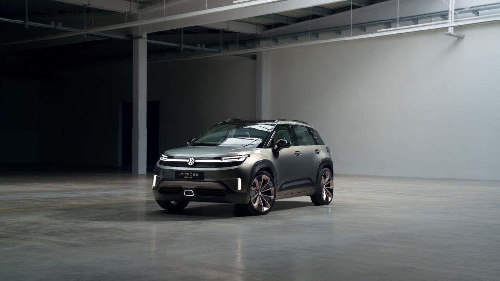Volkswagen_ID._Cross_Concept_6_AzMoEV