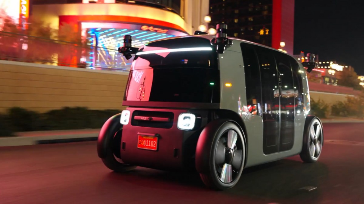 Zoox_RoboTaxi_AzMoEV