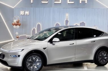 Tesla_New_Six-Seater_Model_Y_Cover_AzMoTech