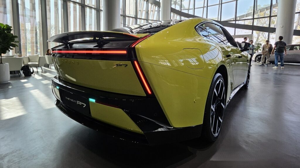 2026_XPeng_Next_P7_Revie_04_AzMoTech