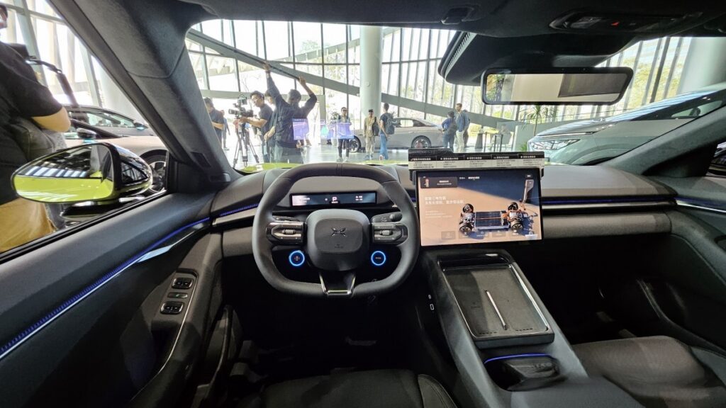 2026_XPeng_Next_P7_Revie_6_AzMoTech